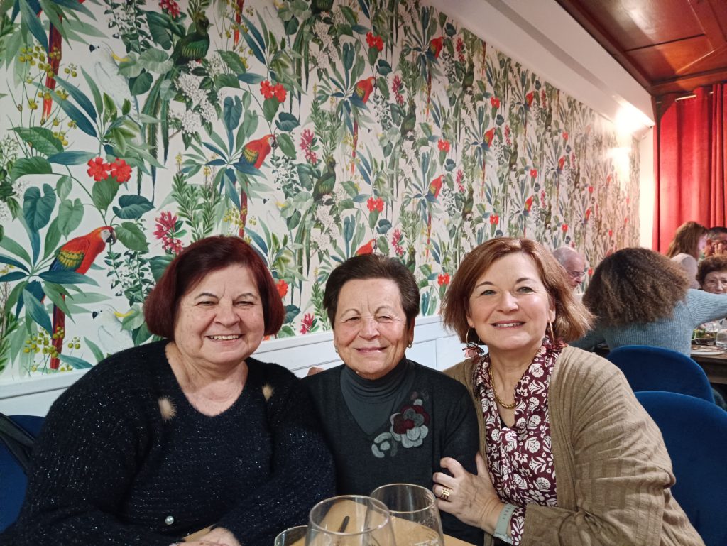 Retrato de MADRE DE LA NOVIA Y TITAS
